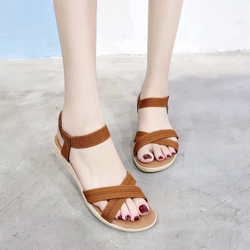 Flat sandals
