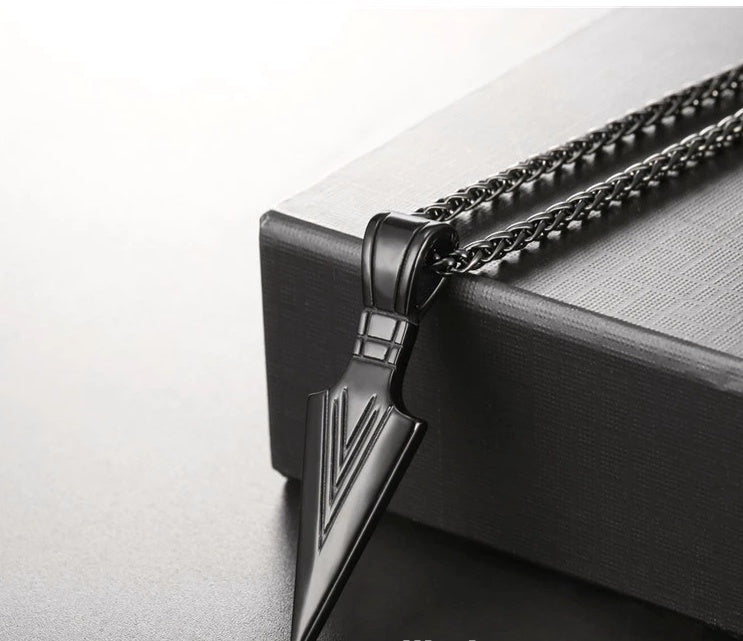 Stainless steel spear necklace with chain