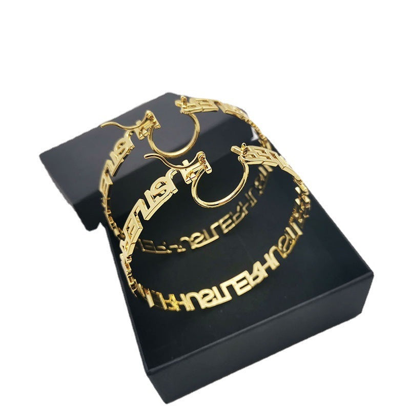 Creative Personalized Letter Circle Earrings