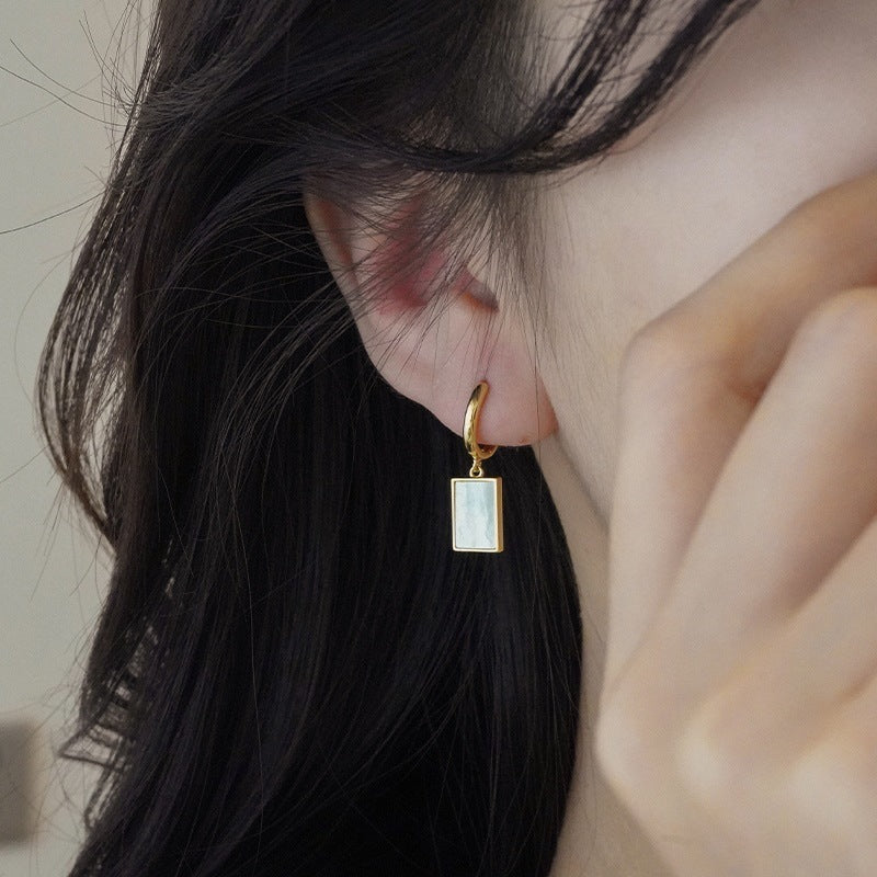 Elegant High-grade Elegant Stud Earrings