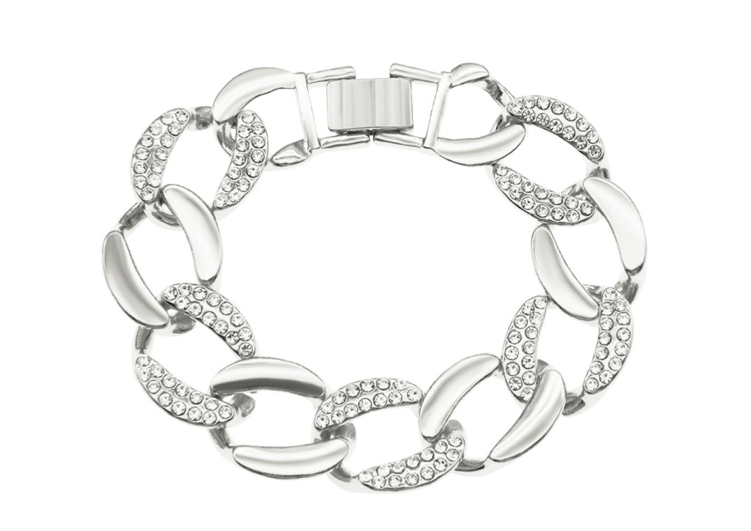 Style Wide Diamond-Studded Cuban Chain Bracelet
